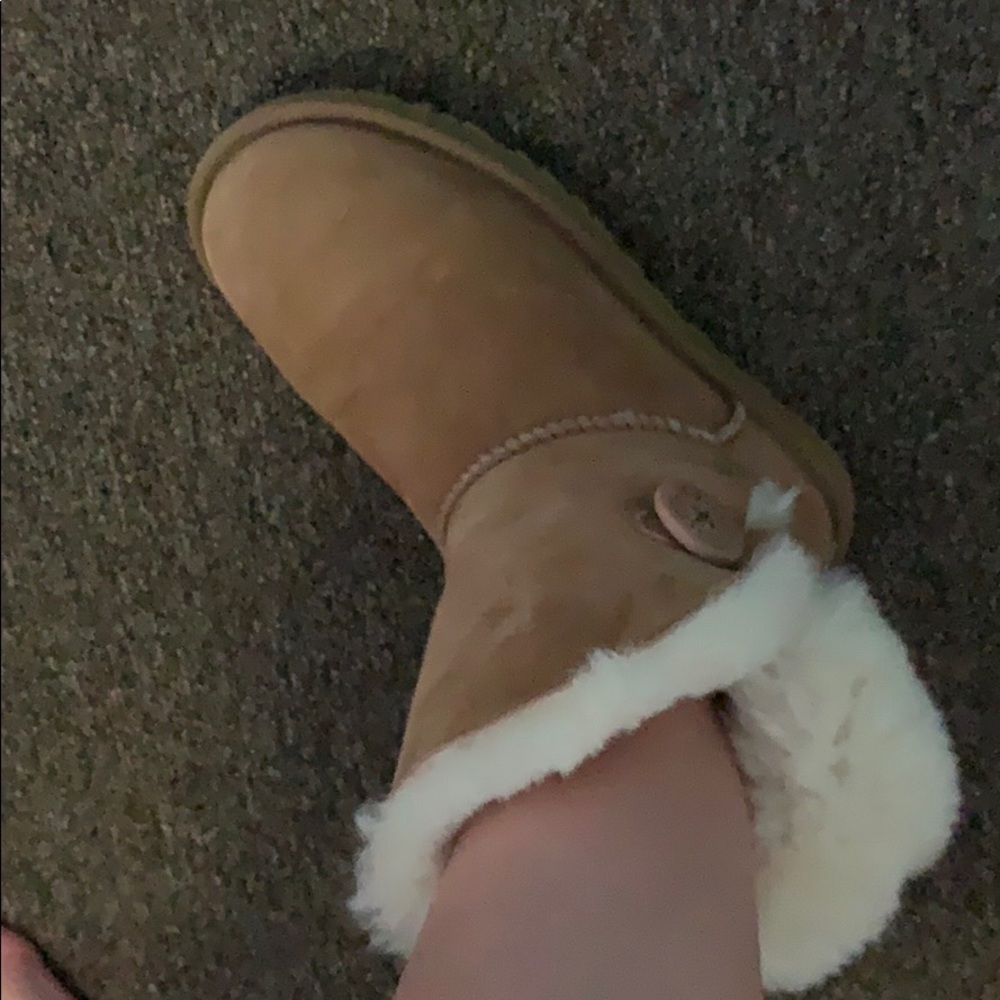 Ugg Boots - image 5